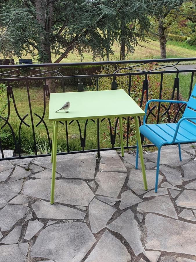 Le Curieux De Conques Bed and Breakfast Saint-Cyprien-sur-Dourdou Eksteriør billede