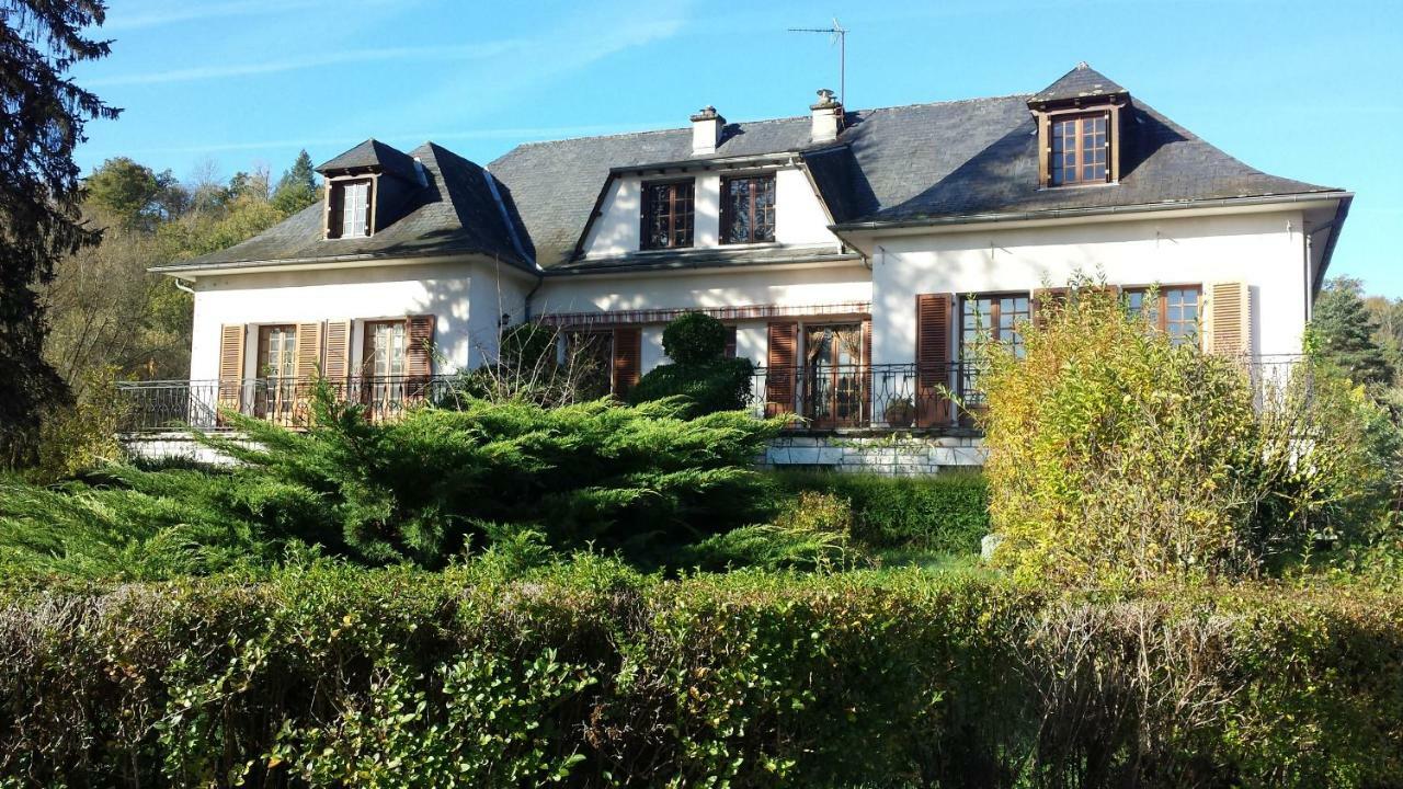 Le Curieux De Conques Bed and Breakfast Saint-Cyprien-sur-Dourdou Eksteriør billede