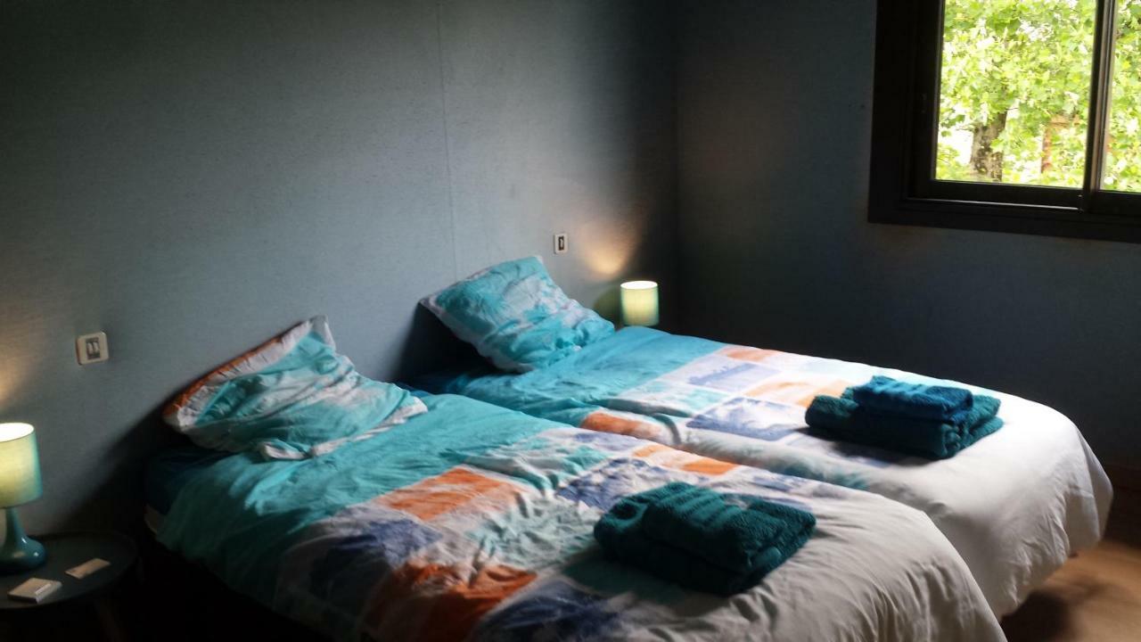 Le Curieux De Conques Bed and Breakfast Saint-Cyprien-sur-Dourdou Eksteriør billede